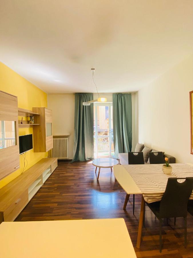 Appartmentslapiazzetta -1-2-6 Sesto Calende Kültér fotó