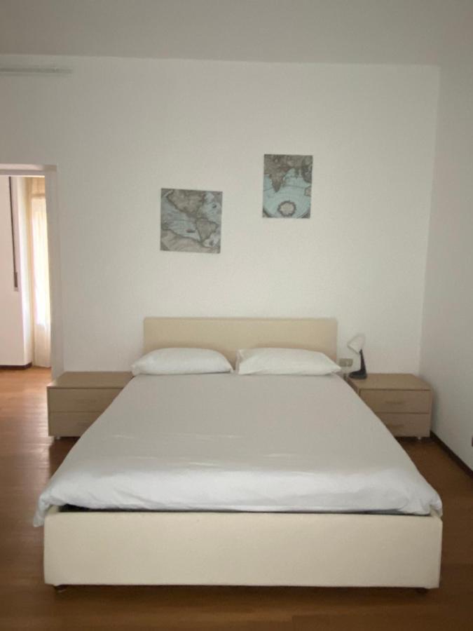 Appartmentslapiazzetta -1-2-6 Sesto Calende Kültér fotó